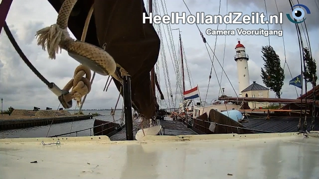 Vandaag zeilen we live mee met de kraak Vooruitgang (bj 1890) tijdens de Pinkstersail, een toertocht met wedstrijdelement op het Haringvliet.
Fijne zondag en veel kijkplezier, heelhollandzeilt.nl